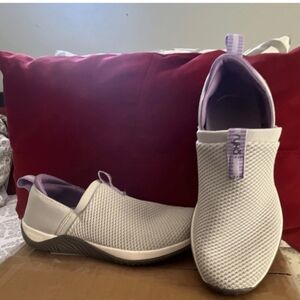 Rykas Light Gray Slip-On Sneakers Size 6.5 Gently Used